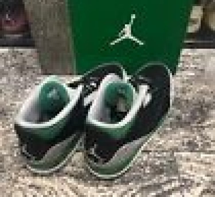 NIKE AIR JORDAN 3 RETRO 'PINE GREEN'