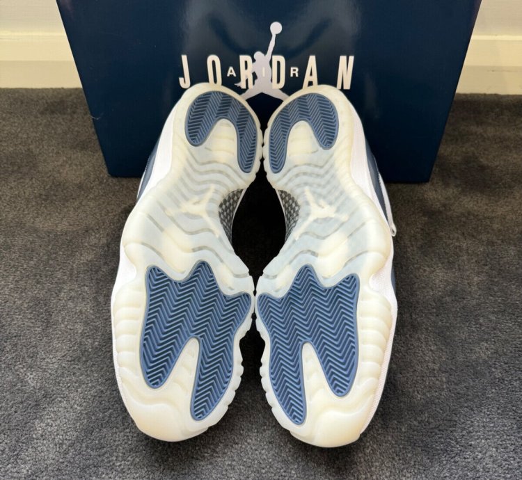 NIKE AIR JORDAN 11 RETRO LOW 'DIFFUSED BLUE