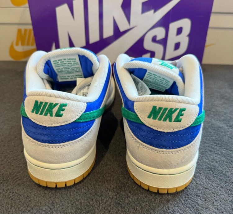 NIKE SB DUNK LOW PRO
