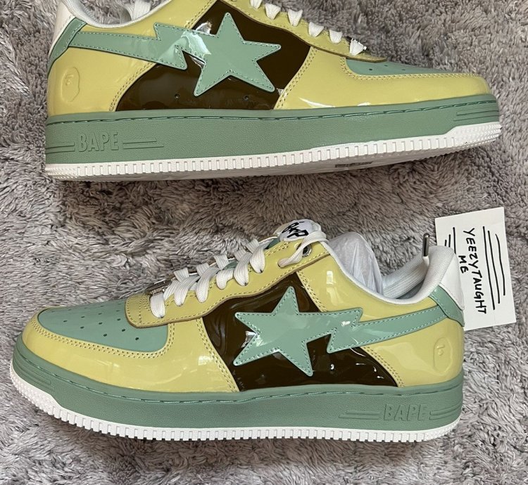 BAPE BAPESTA SNEAKERS SIZE 11 DS