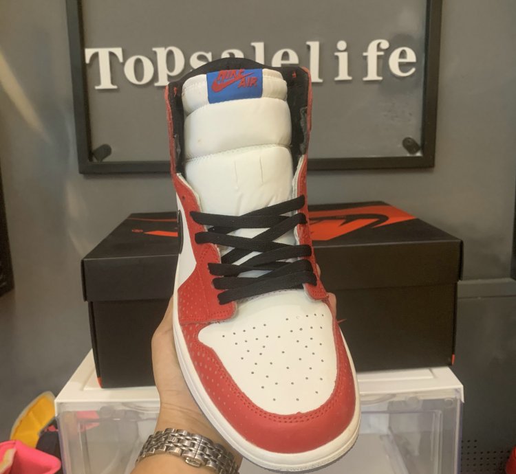 Air Jordan 1 Retro High 'Spider-Man Origin Story' 555088-602