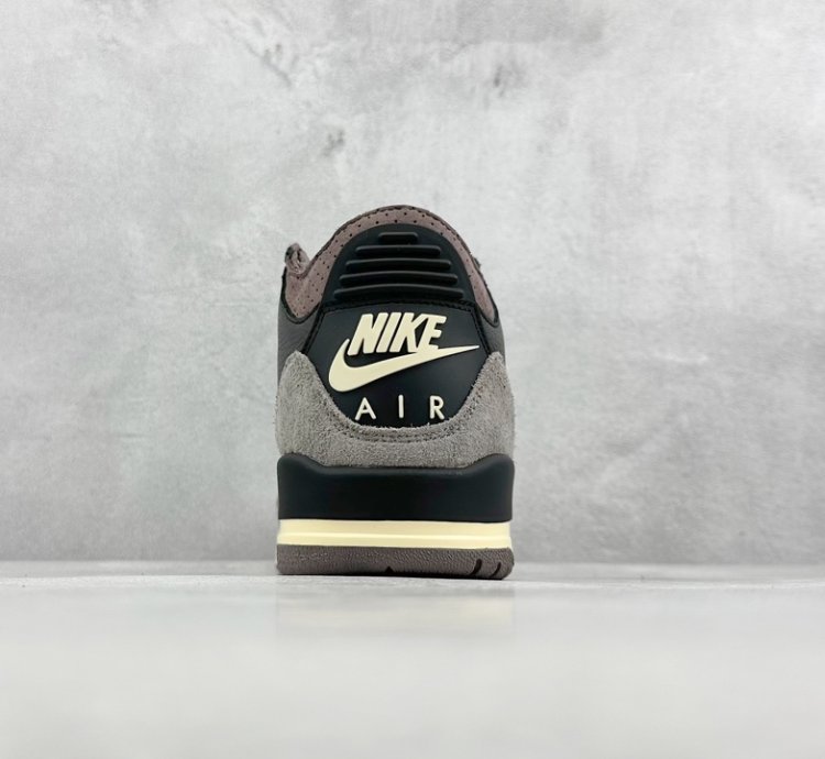 520 OG version A Ma Maniere x Jordan Air Jordan 3 black purple FZ4811-001