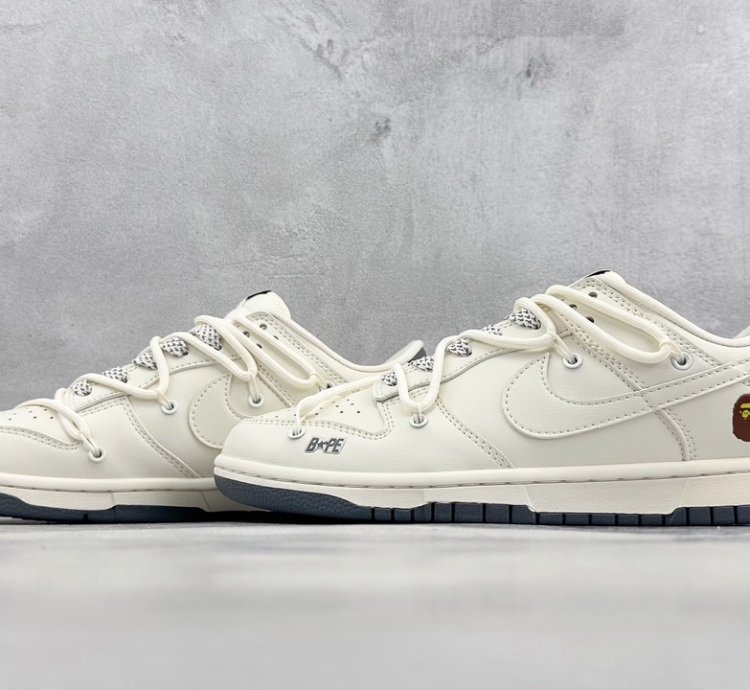 300 Nike SB Dunk Low x BAPE Off-white Strap Starry Sky JJ5688-100 -