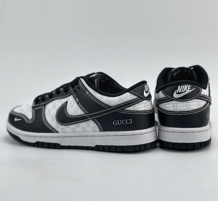 280 Nike SB Dunk Low x GUCCI white and black printed small hook SF1588-136 -