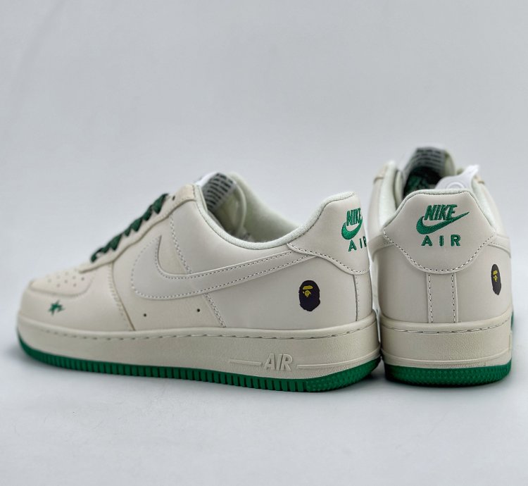 240 Nike Air Force 1 Low 07 x BAPE White Green Starry Sky FG6688-102 -