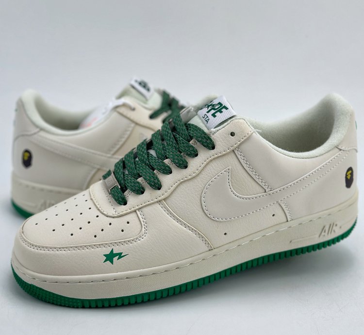 240 Nike Air Force 1 Low 07 x BAPE White Green Starry Sky FG6688-102 -