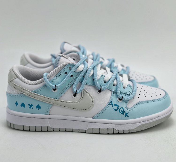 240 Nike SB Dunk Low Heart North Carolina Blue Playing Card American Graffiti Bl