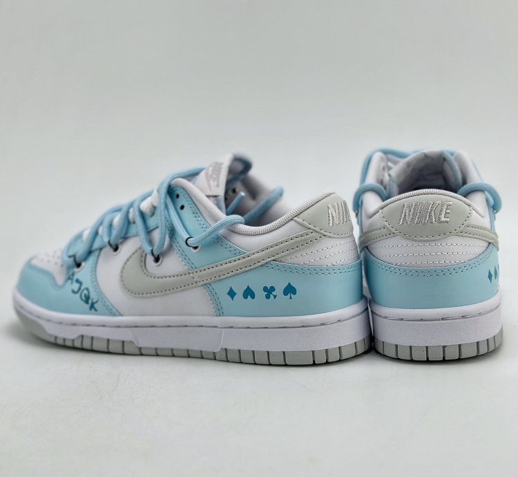240 Nike SB Dunk Low Heart North Carolina Blue Playing Card American Graffiti Bl