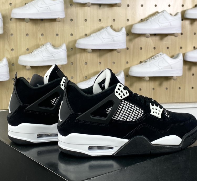 380 Nike Air Jordan 4 Retro Black WhitePanda Michael Jordan AJ4 mid-top basketba