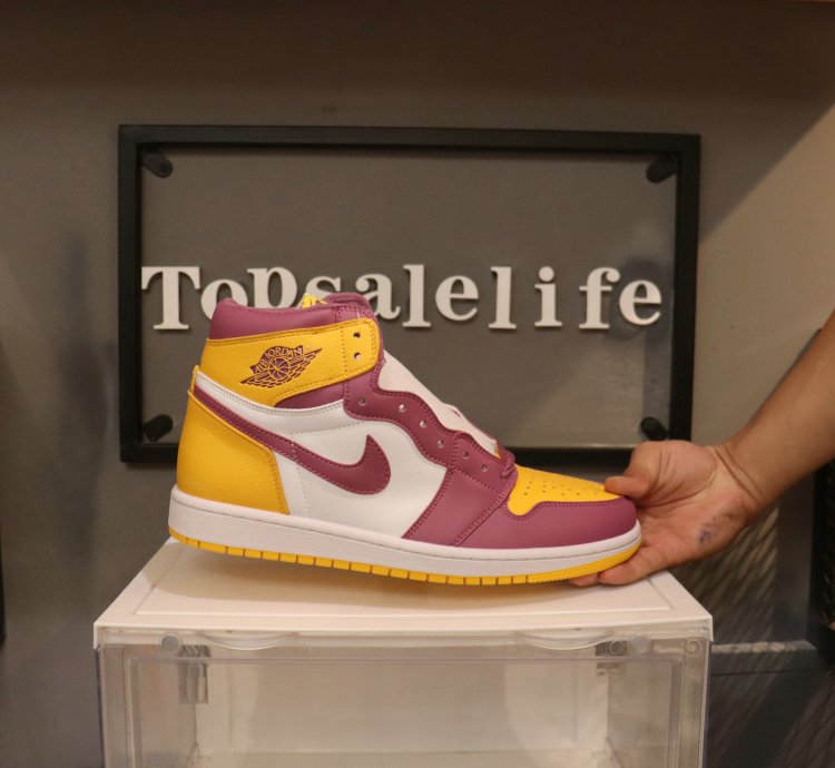 Air Jordan 1 High OG 'Brotherhood' 555088-706