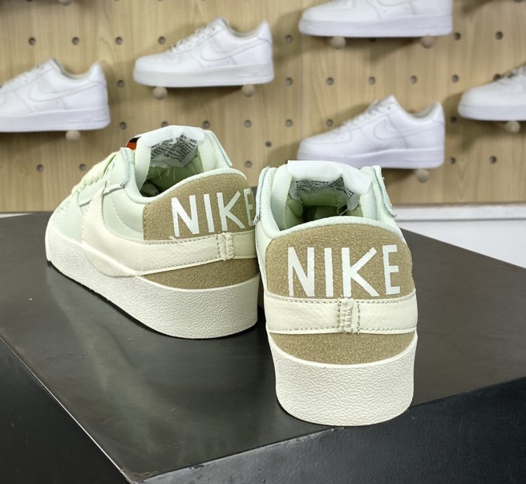 140 Nike Blazer 77 Low JumboWhiteOlive Green1977 Blazers Sneakers Leather Mint G