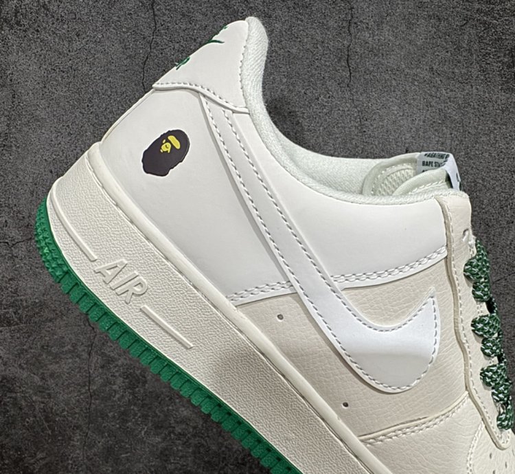 240 Nk Air Force 1'07 Low BAPE joint-beige green star Air Force One low-top casu