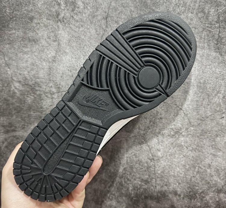 280 Gucci x Nike Dunk Low Dark Pattern Double G Black Hook
