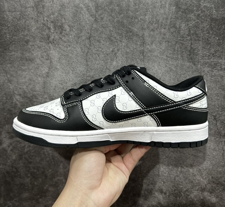 280 Gucci x Nike Dunk Low Dark Pattern Double G Black Hook