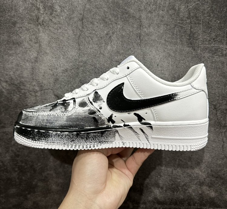 240 Nike Air Force 1'07 Air Force One Low Top White 315122-311