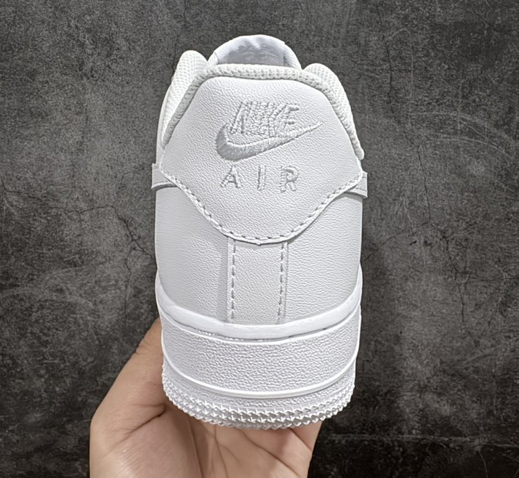 240 Nike Air Force 1'07 Air Force One Low Top White 315122-311