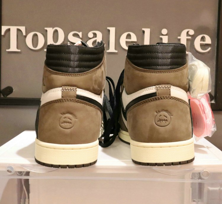 Travis Scott x Air Jordan 1 Retro High OG 'Mocha' CD4487-100