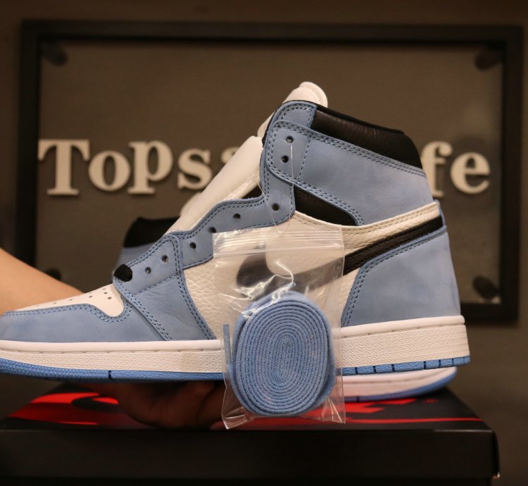 Air Jordan 1 Retro High OG 'University Blue' 575441-134