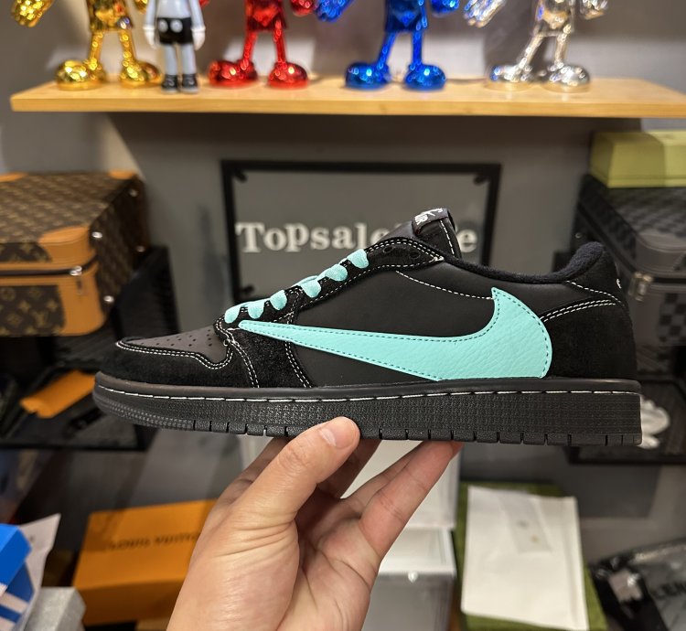 Travis Scott's Air Jordan 1 Low Dazzles With "Tiffany" Custom