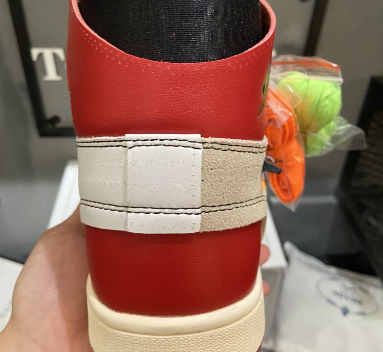 Off-White x Air Jordan 1 Retro High OG 'Chicago' AA3834-101