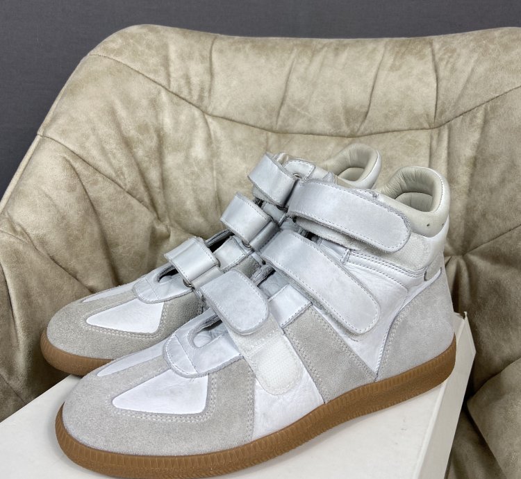 Maison Margiela High Top Strap Sneakers Box New
