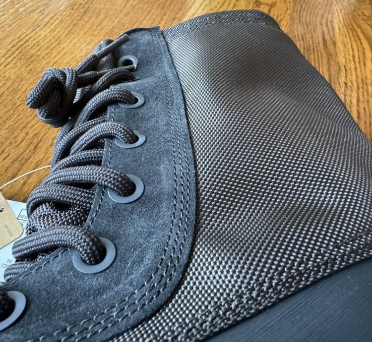 10 5 Yeezy 950 Boots Pirate Black Brand New