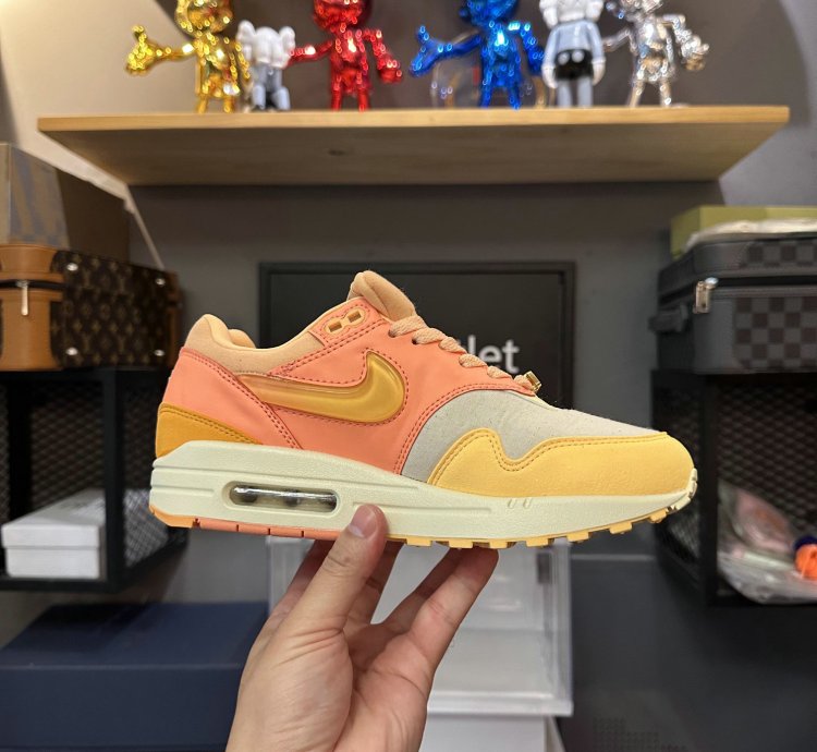 Nike Air Max 1 Shoes - FD6955‑800