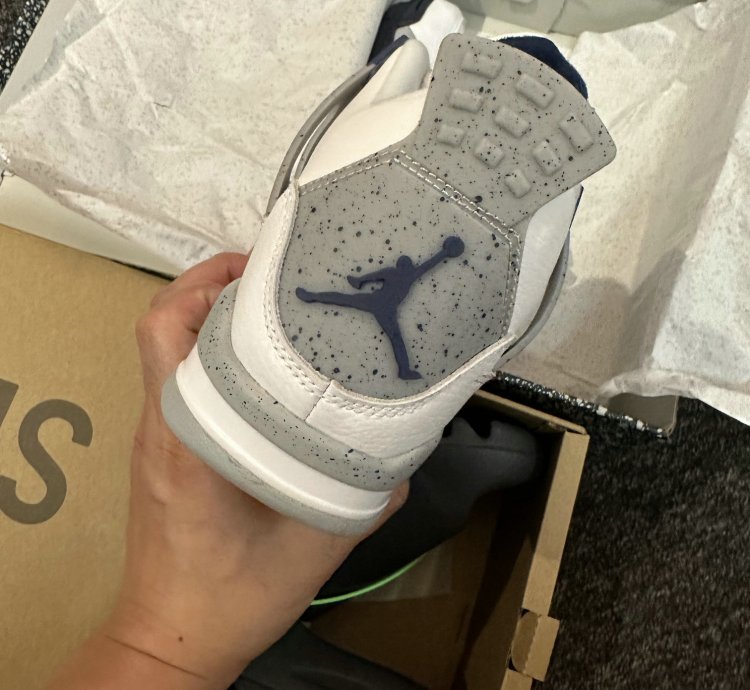 Jordan 4 Retro Midnight Navy DH6927-140