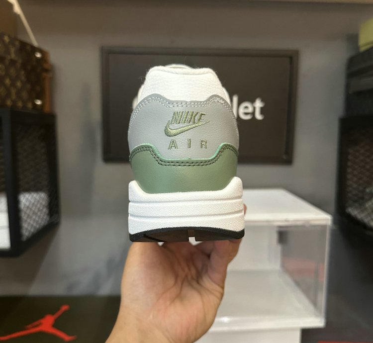 Nike Air Max 1 Shoes - DB5074-100