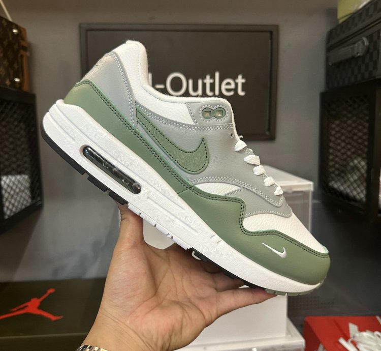Nike Air Max 1 Shoes - DB5074-100