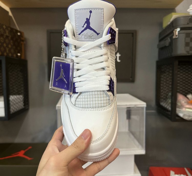 Jordan 4 Retro Metallic Purple (GS) 408452-115