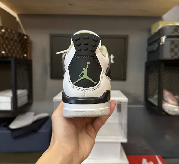 Jordan 4 Retro Seafoam (Women's) AQ9129-103