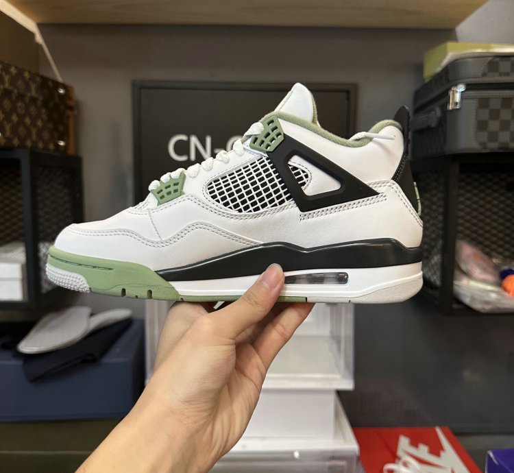 Jordan 4 Retro Seafoam (Women's) AQ9129-103