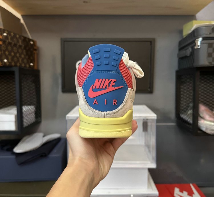 Jordan 4 Retro Union Guava Ice DC9533-800