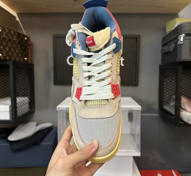 Jordan 4 Retro Union Guava Ice DC9533-800