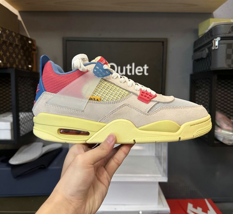 Jordan 4 Retro Union Guava Ice DC9533-800