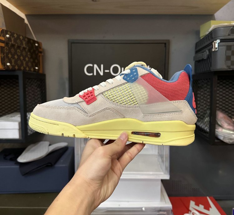 Jordan 4 Retro Union Guava Ice DC9533-800