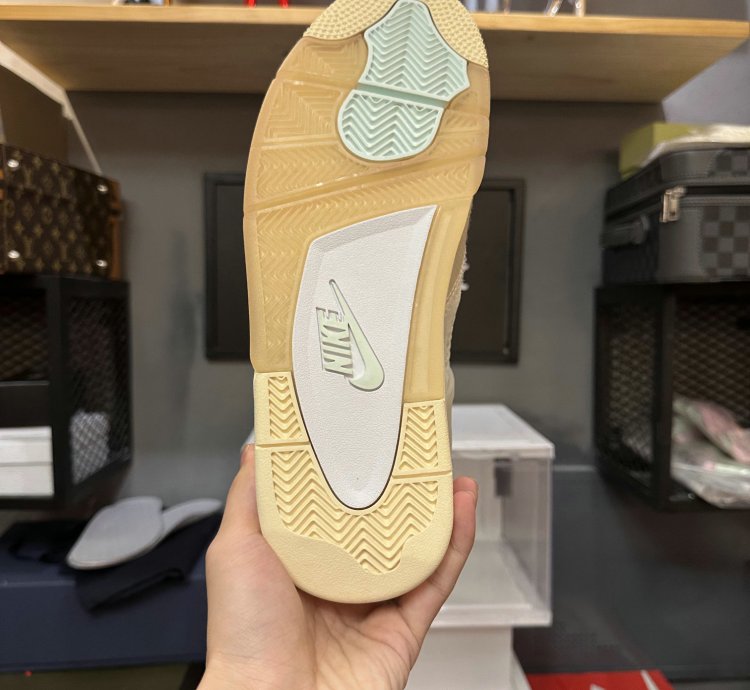 Off-White x Air Jordan 4 SP 'Sail' CV9388-100