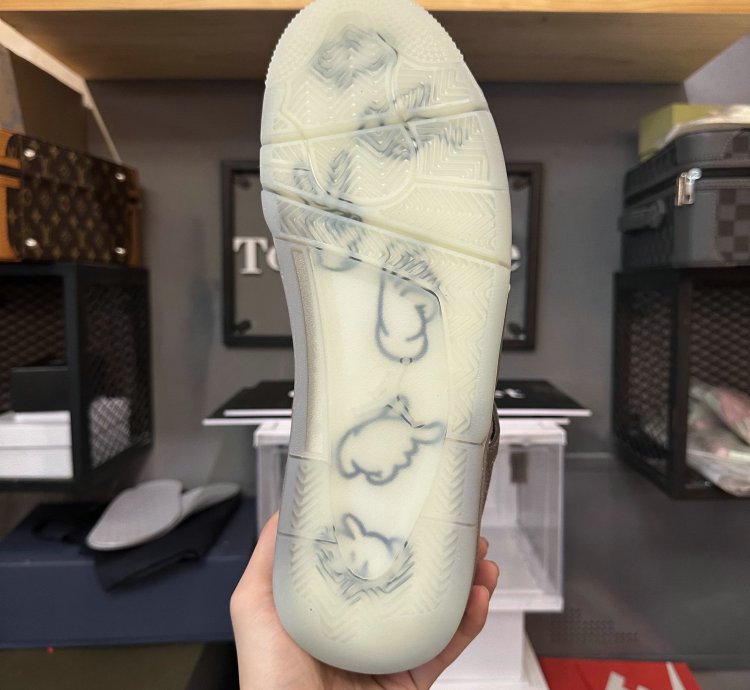 Jordan 4 Retro Kaws 930155-003