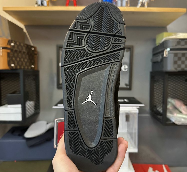 Jordan 4 Retro Black Cat (2020) CU1110-010