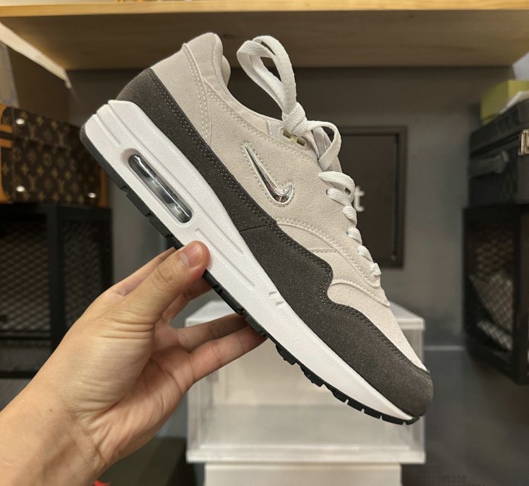 Nike Air Max 1 Shoes - AA0512-002