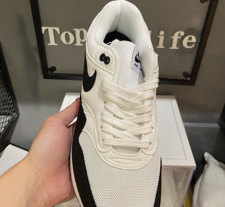 Nike Air Max 1 Shoes - FD9082-107