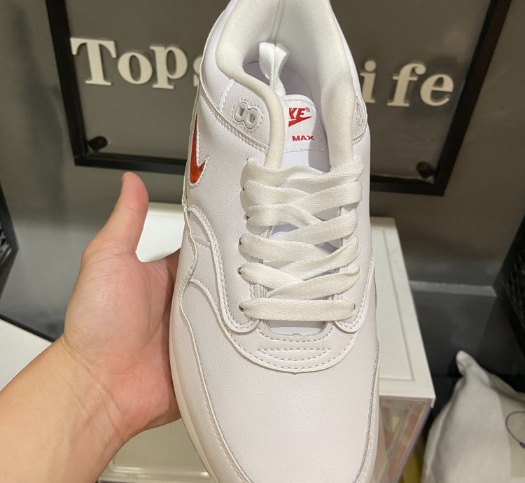 Nike Air Max 1 Shoes - 918354-104
