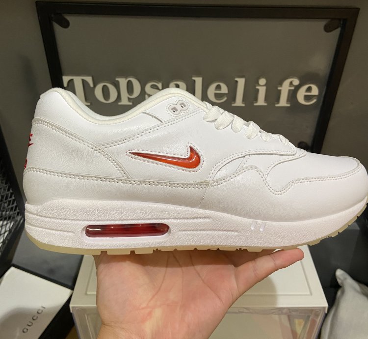 Nike Air Max 1 Shoes - 918354-104