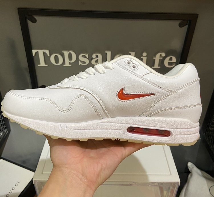 Nike Air Max 1 Shoes - 918354-104