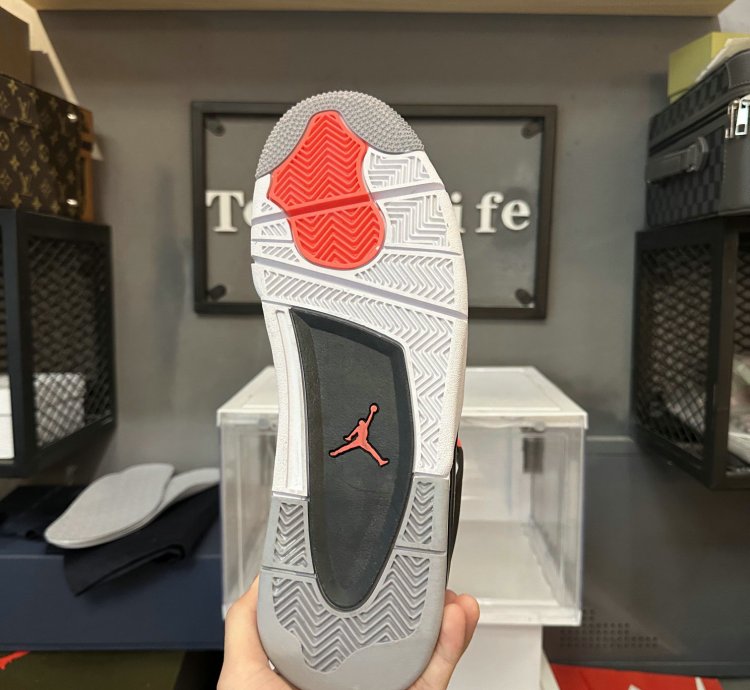 Jordan 4 Retro Infrared DH6927-061