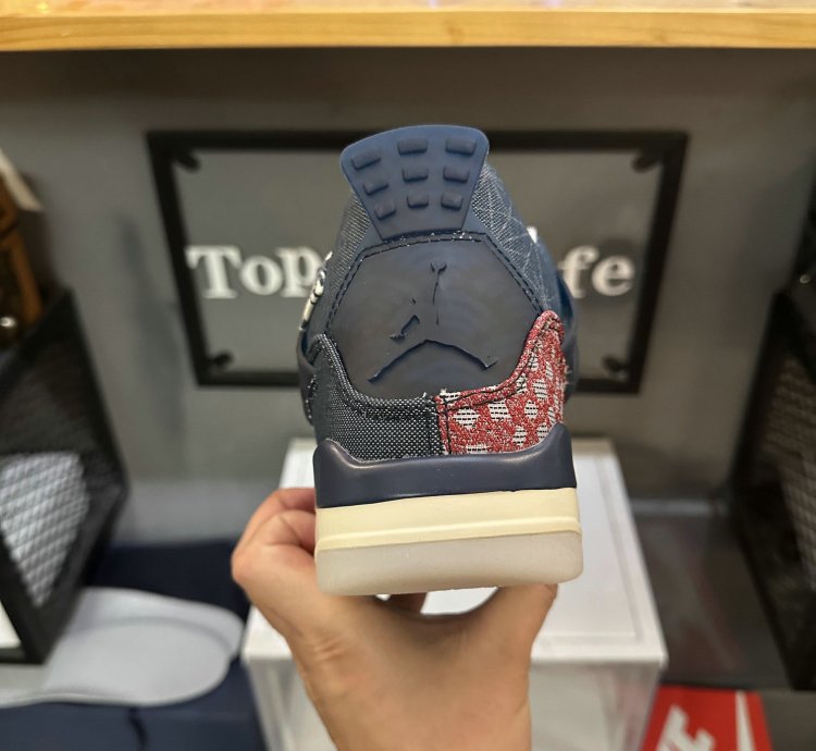 Jordan 4 Retro SE Sashiko CW0898-400