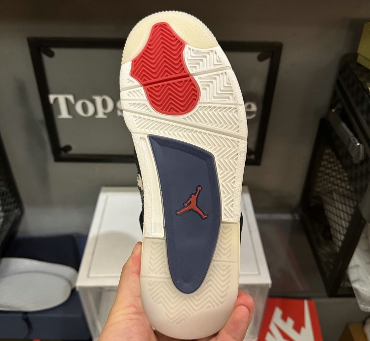 Jordan 4 Retro SE Sashiko CW0898-400
