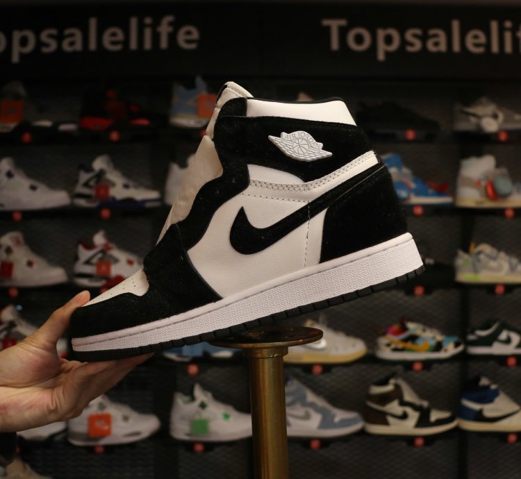 Jordan 1 Retro High Twist (Women's) CD0461-007