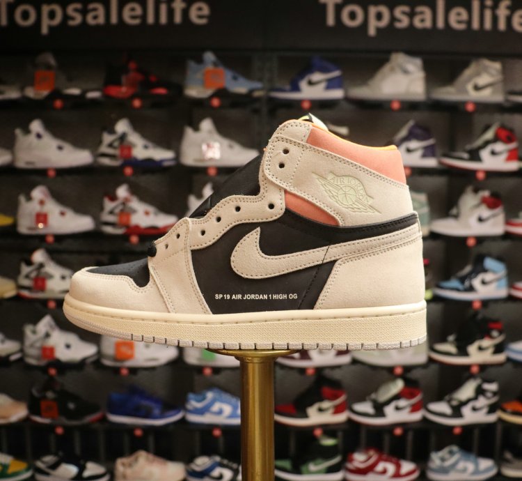 Jordan 1 Retro High Neutral Grey Hyper Crimson 555088-018